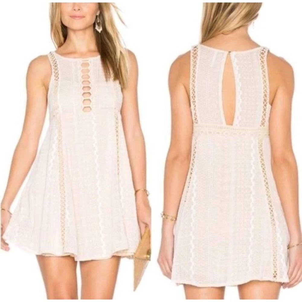 303 Free People Cream Lace Crochet Cutout Boho Mini Dress Size (XS, EUC)